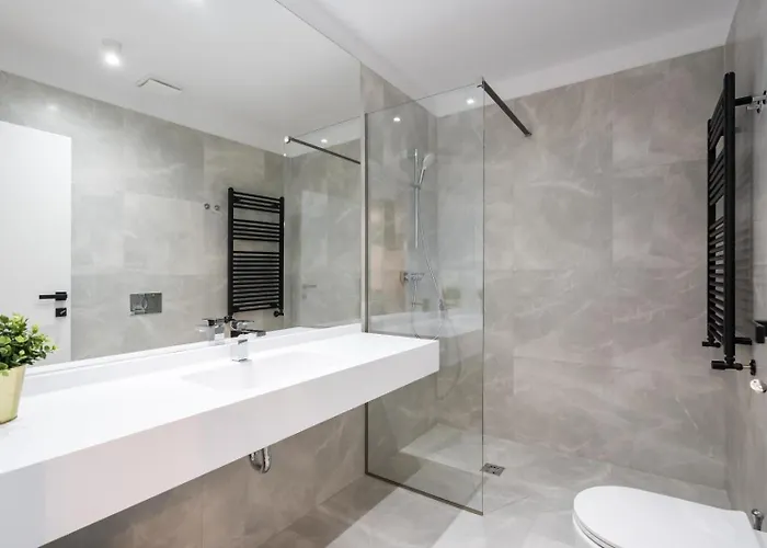 One Presidential Parking Bukurešť