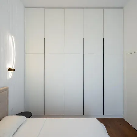 One Presidential Parking דירה בוקרשט